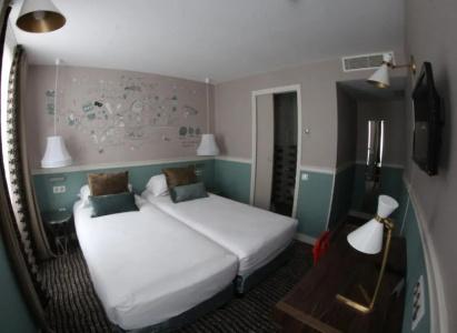Hôtel Les 3 Poussins - 70