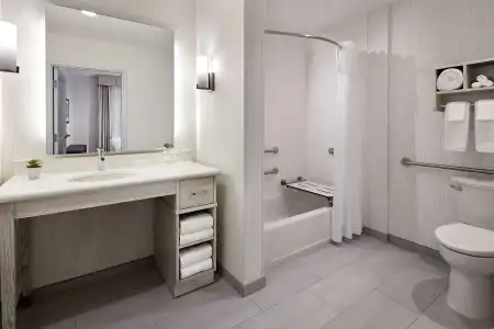 Homewood Suites by Hilton Long Beach Airport - 7