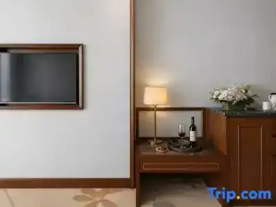 Kunming Xiangjiang - 10