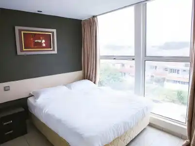 One Avenue - 5