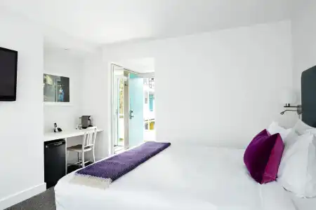 The Burrard - 29