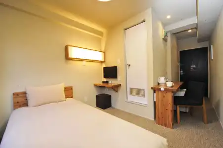 R's FOREST INN - 2