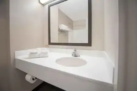 Suburban Extended Stay Daytona Beach - 36