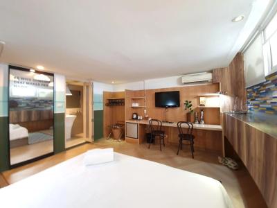 The Studio at Sathorn Terrace - 35