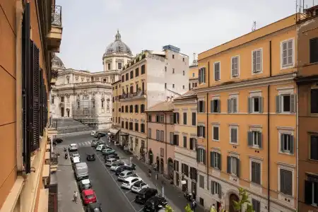 The Roman Empire Guesthouse - 162