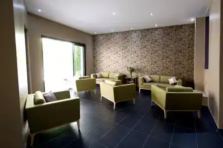 Serotel Suites - 13