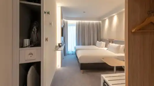Holiday Inn Express Munich North by IHG - 56