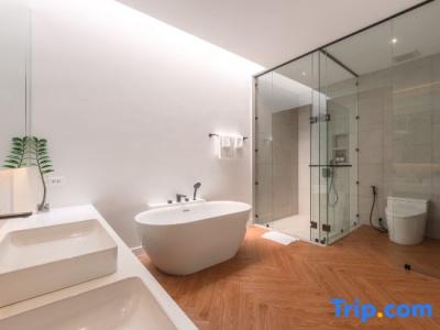 Saturdays Residence by Brown Starling Apart - 120