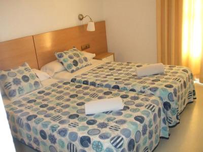 Hostal Felipe 2 - 4