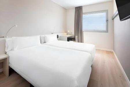B&B Barcelona Viladecans - 48