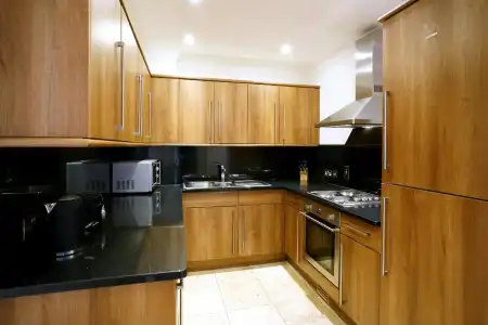 Queensgate Court - 40