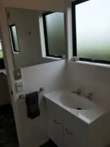 Cedarwood Lakeside Motel & Conference Venue - 6