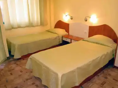Silver - All Inclusive & Free Parking - 35