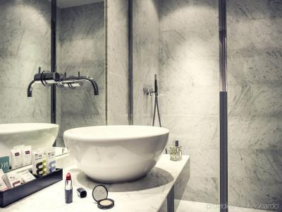 Le Belgrand Paris Champs Elysees, Tapestry by Hilton - 8