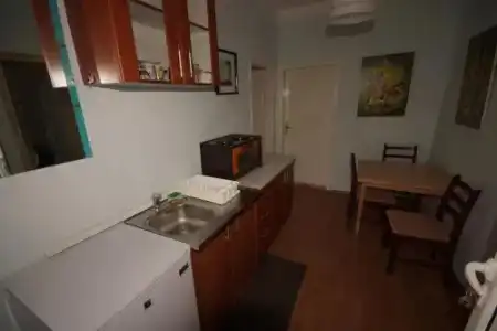 LaRos Apartments - 14