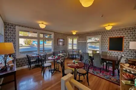 The Dairy Queenstown, A Naumi Chapter - 12