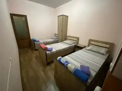Hostel Highway - 9