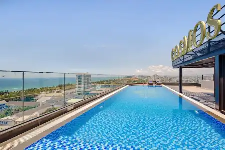 Cosmos Danang - 28