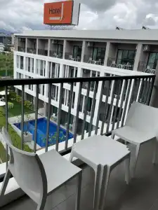 J Residence - 161