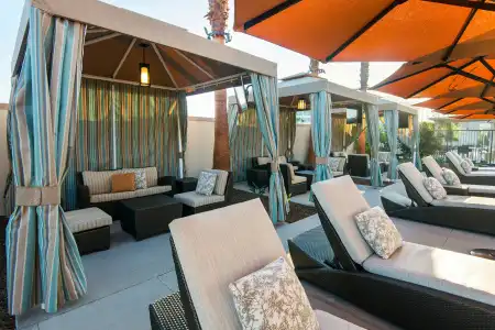 Courtyard Irvine Spectrum - 3
