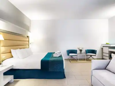 Leonardo Cypria Bay - 142