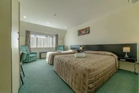 Legends Motel - 36