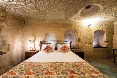 Tulip Cave Suites - 242