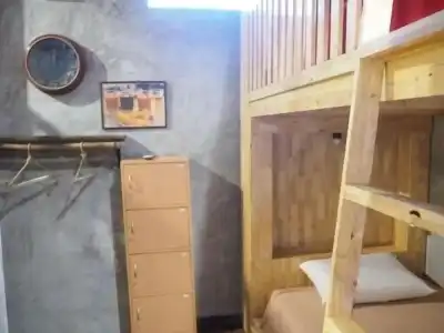 Big Boss Hostel - 41