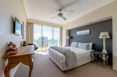 Contessa Holiday Apartments - 158