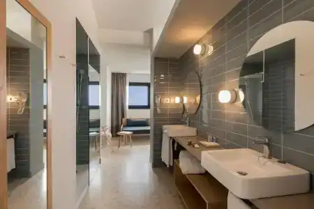 AQUA Silhouette & Spa - Adults Only - 93