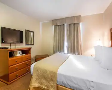 Quality Inn And Suites Lethbridge - 38
