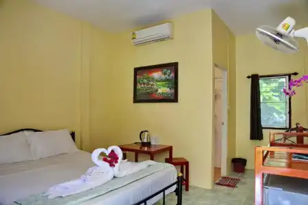 TP Hut Bungalows - 19
