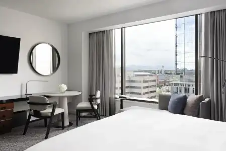 Four Seasons - 11