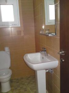 Plaza - 32