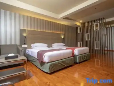 Grand United Ahlone Branch - 129