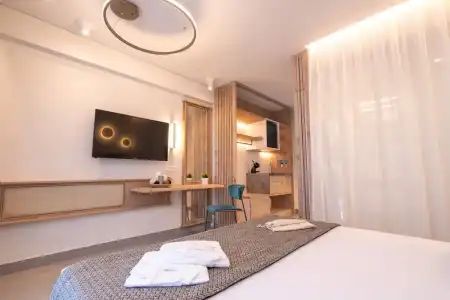 Mirablue Luxury Residences - 108