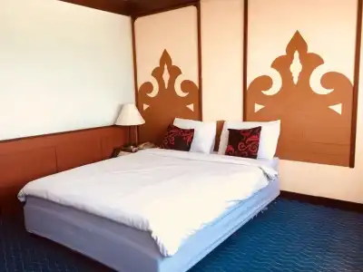 Grand Thara - 25