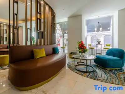 The 7, Suites, Studios & Apartments - 4