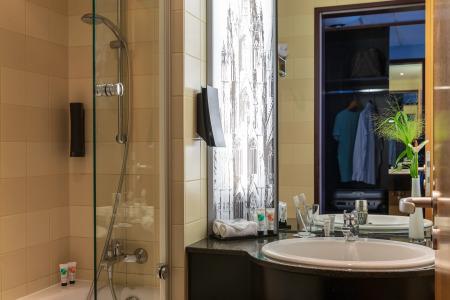 PLAZA Premium Köln - 8