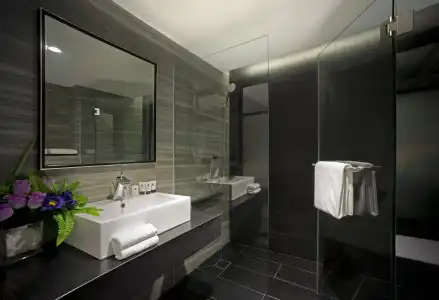 Venue - The Lily - 9