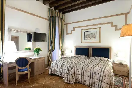 Foscari Palace - 8