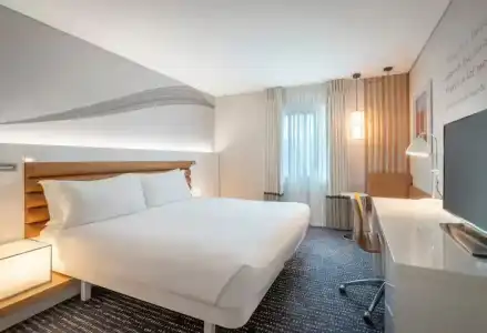 The Morrison Dublin, Curio Collection by Hilton - 49