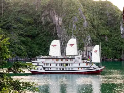 Signature Halong Cruise - 39