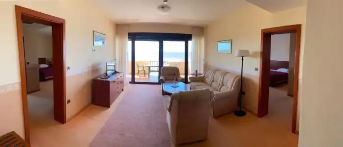 Laguna - 47