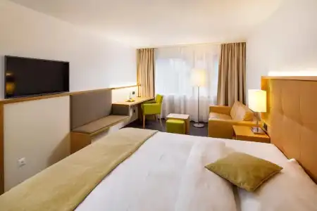 Ramada by Wyndham Baden du Parc - 88