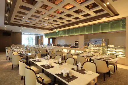 Evergreen Laurel Shanghai - 29