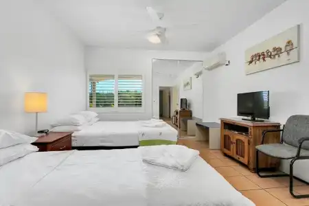 Cairns Reef Apartments & Motel - 45