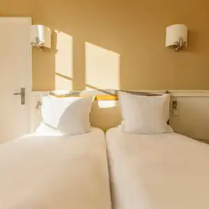 Hôtel St-Julien - 55