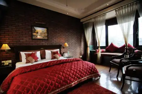 Diplomat Residency - 24