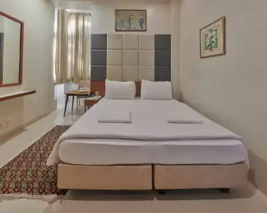 Elphinstone Annexe - 38